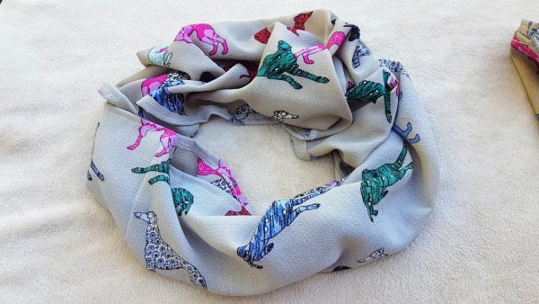 Foulard chiens beige